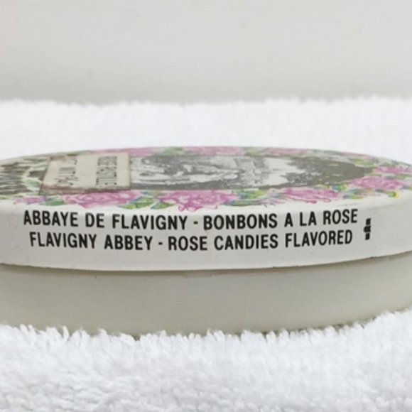 Vintage Empty Tin Rose Pastille Flavorys A La Rose Oval Box France 3.25 x 2.25 - Picture 5 of 9